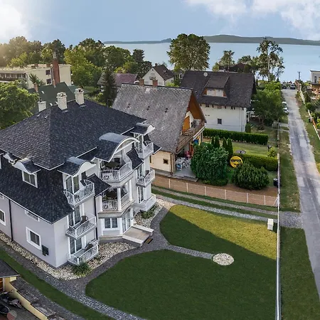 Villaboglar Lejlighedshotel 3*